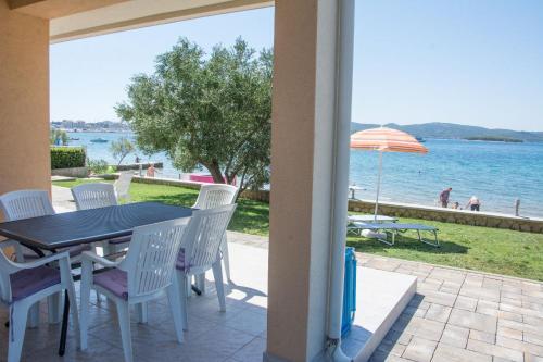 Apartments Citrine On The Beach