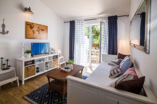 Beautiful Apartments With Balcony In Central Biograd - Bnm 2