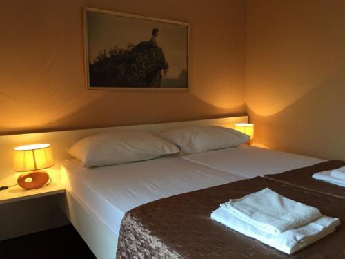 Beautiful Apartments With Balcony And Garden - Bnm 2