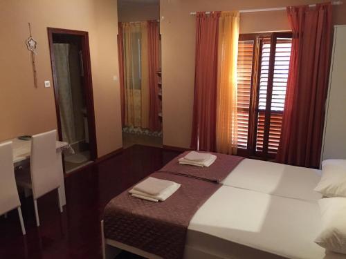 Beautiful Apartments With Balcony And Garden - Bnm 2