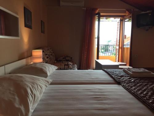 Beautiful Apartments With Balcony And Garden - Bnm 2