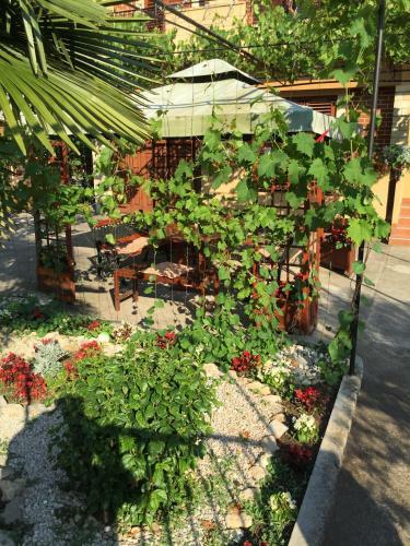 Beautiful Holiday Home Bnm 1