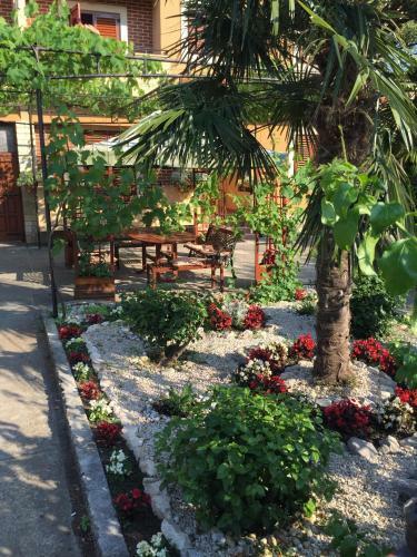 Beautiful Holiday Home Bnm 1