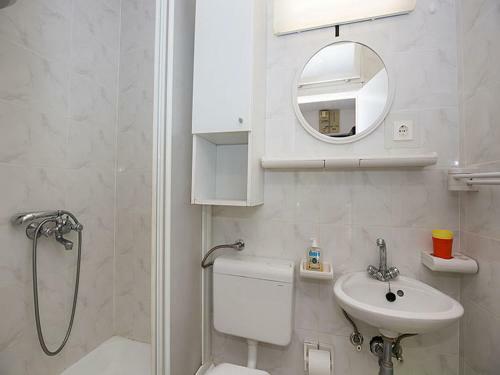 Apartments Dena - 60 M From Beach