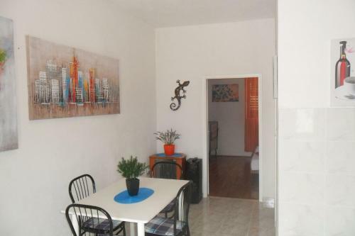 Apartments Dena - 60 M From Beach