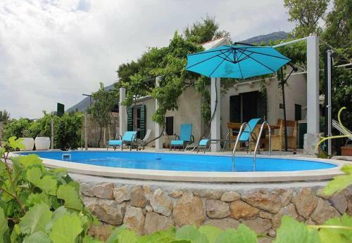 Villa Ivo - House With Pool