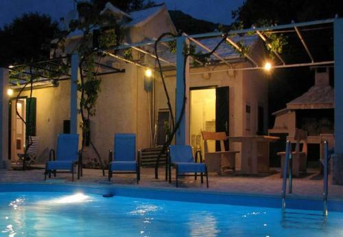 Villa Ivo - House With Pool