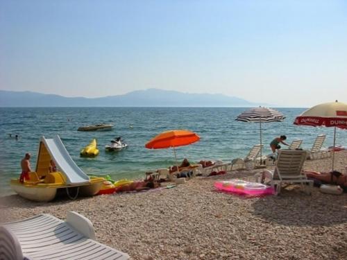 Apartment In Brist With Balcony, Air Condition, Wifi (3772-6)