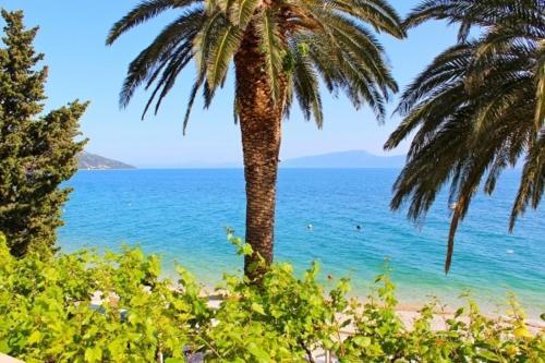 Apartment In Brist With Balcony, Air Condition, Wifi (3772-6)