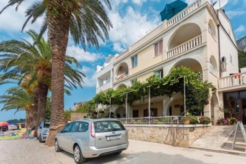 Apartment In Brist With Balcony, Air Condition, Wifi (3772-6)