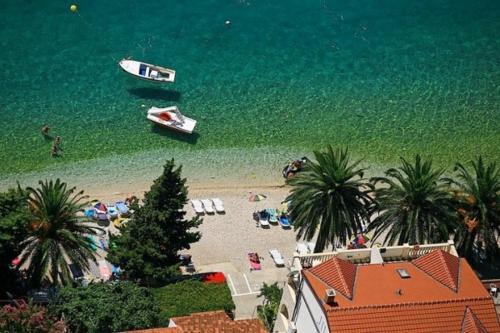 Apartment In Brist With Balcony, Air Condition, Wifi (3772-6)
