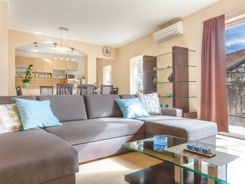 Holiday Home Villa Anna - Ckv350