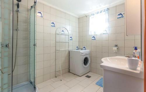 Three-bedroom Apartment In Bribir