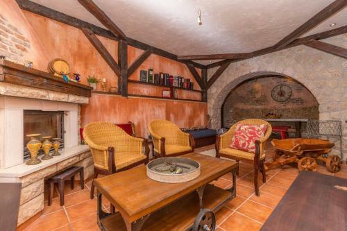 Villa Luxury Stone