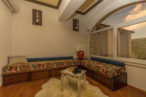 Villa Luxury Stone