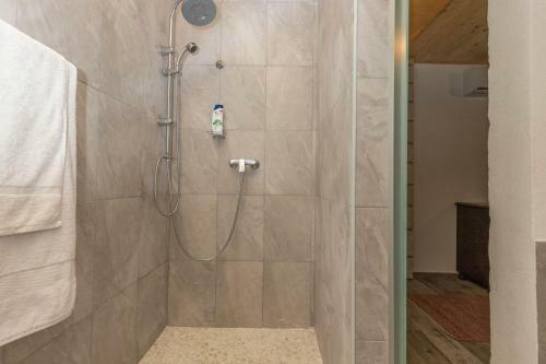Villa Luxury Stone