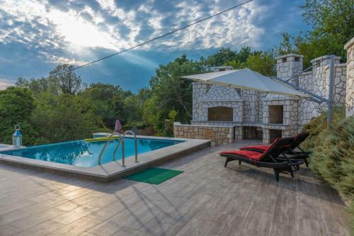 Villa Luxury Stone