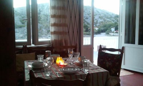 Holiday Home Ivanka - 5m From Sea