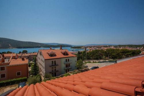Hostal Deluxe Apartment Skalnica With Sea View