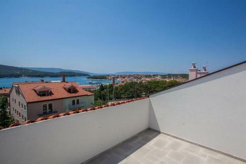 Hostal Deluxe Apartment Skalnica With Sea View