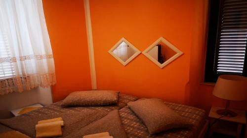 Hostal Apartment Mila In The City Center