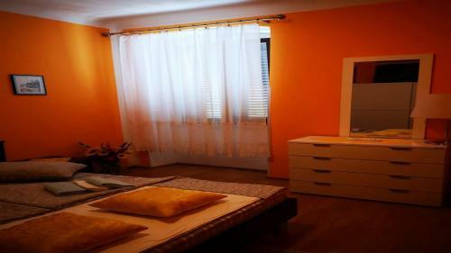 Hostal Apartment Mila In The City Center