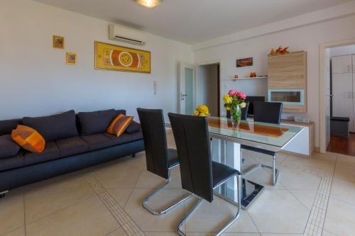 Apartamentos Villa Sara 2 I 3
