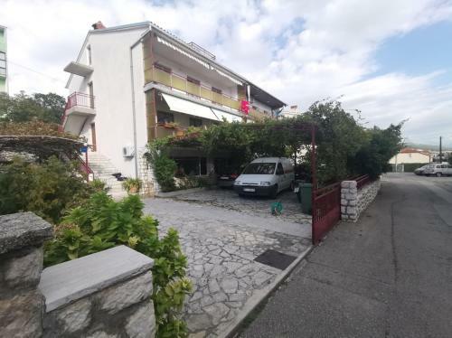 Apartment Andrija 21 Pax