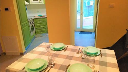 Hostal Luxury Apartment - Old Soul With A New Heart