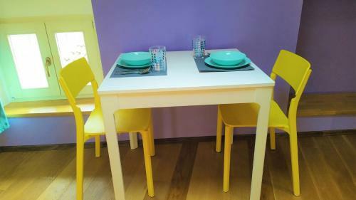 Hostal Luxury Apartment - Old Soul With A New Heart