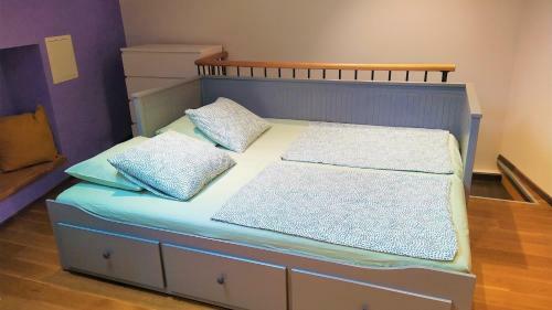 Hostal Luxury Apartment - Old Soul With A New Heart