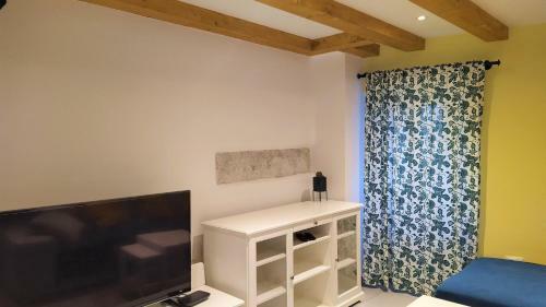 Hostal Luxury Apartment - Old Soul With A New Heart