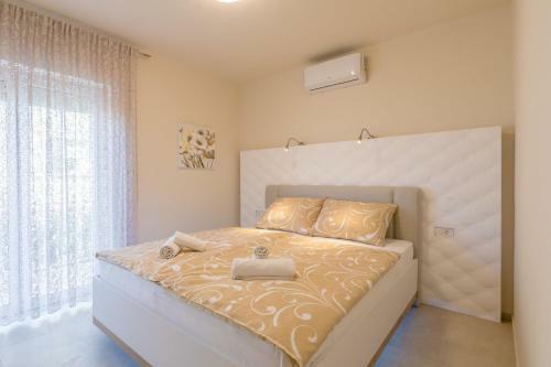 Abros Apartments