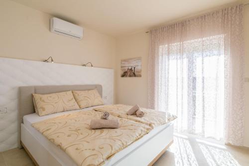 Abros Apartments