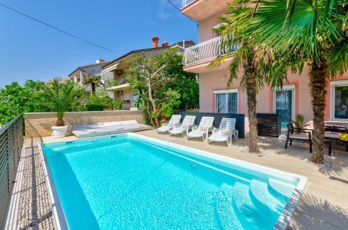 Abros Apartments