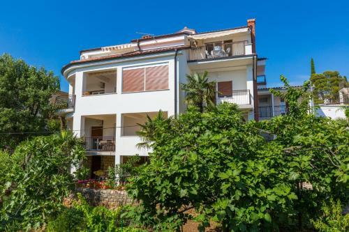 Apartamentos Iris