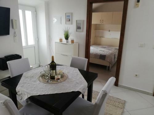 Apartment Sweet Home