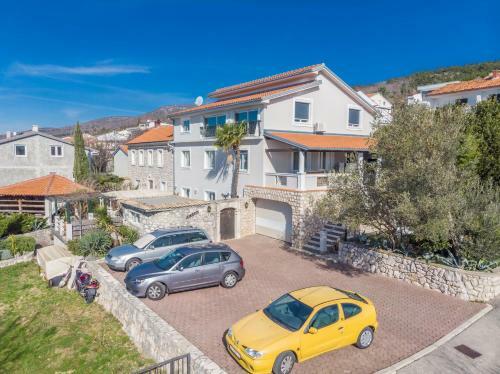 Apartamentos Christine 2