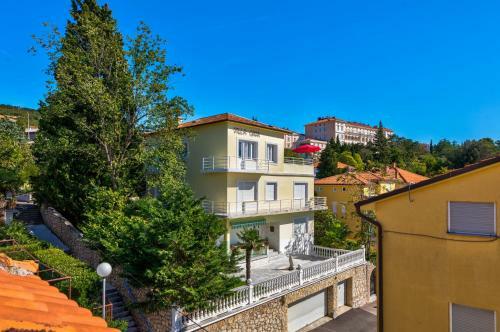 Apartamentos Villa Gina