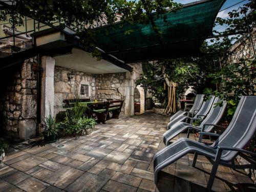 Villa Natura With Pool