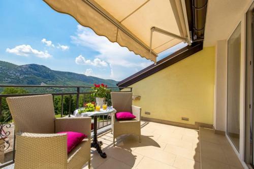 Villa Natura With Pool
