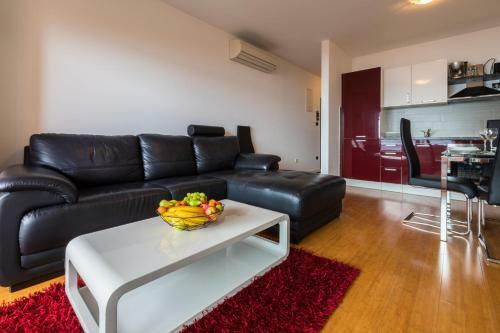 Apartment Ante