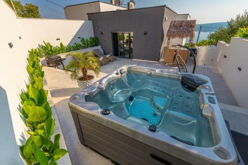 Hostal Villa Lorena With Pool