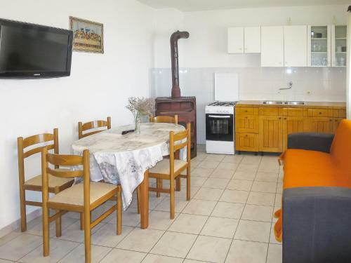 Holiday Home Bokolj - Psm154