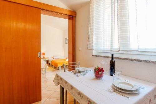 Hostal Apartments And Rooms Led-near Sea