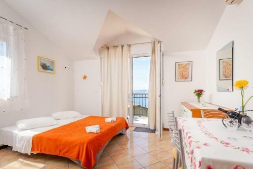 Hostal Apartments And Rooms Led-near Sea