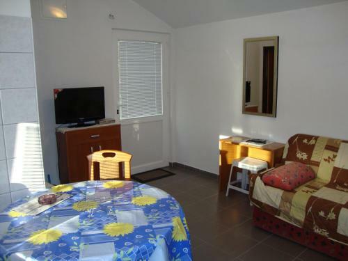 Apartments With Beautiful Sea View - Dm