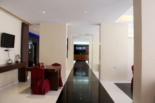 Apartamentos Raoum Inn