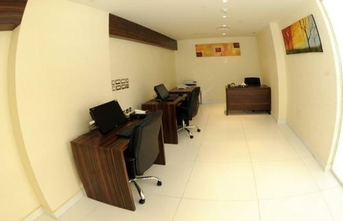 Apartamentos Raoum Inn
