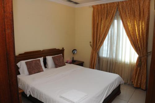 Arinza Tower Quality Apartments